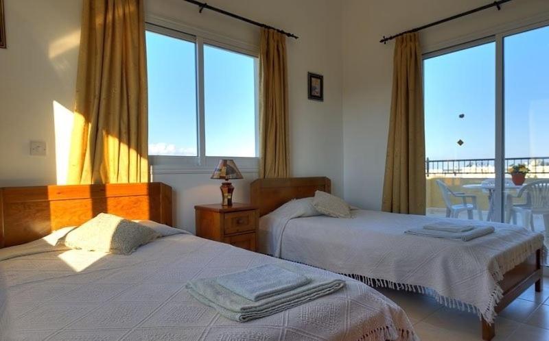 Peyia Villas Cyprus Room photo